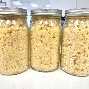 THCA sugar crumble concentrate in glass jars for bulk wholesale